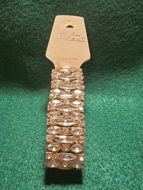 Gold Tone Stretch Bracelet with Clear Crystals